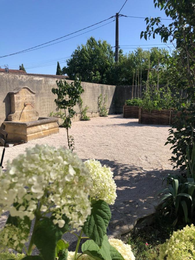 Lulu En Provence Bed & Breakfast LʼIsle-sur-la-Sorgue Екстериор снимка